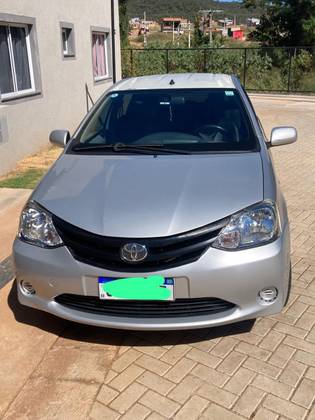 TOYOTA ETIOS 1.3 XS 16V FLEX 4P MANUAL TOYOTA ETIOS 1.3 XS 16V FLEX 4P MANUAL